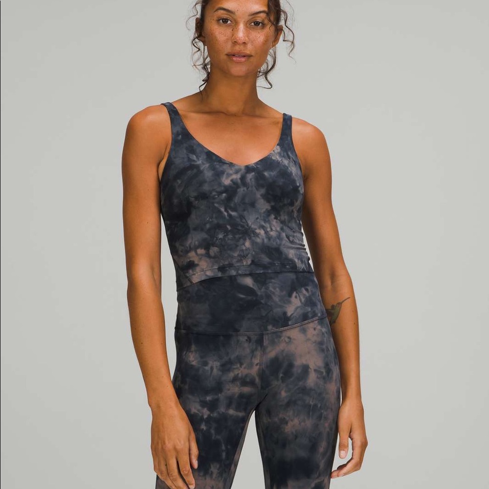 lululemon NWT Align Tank Size 4 Diamond Dye